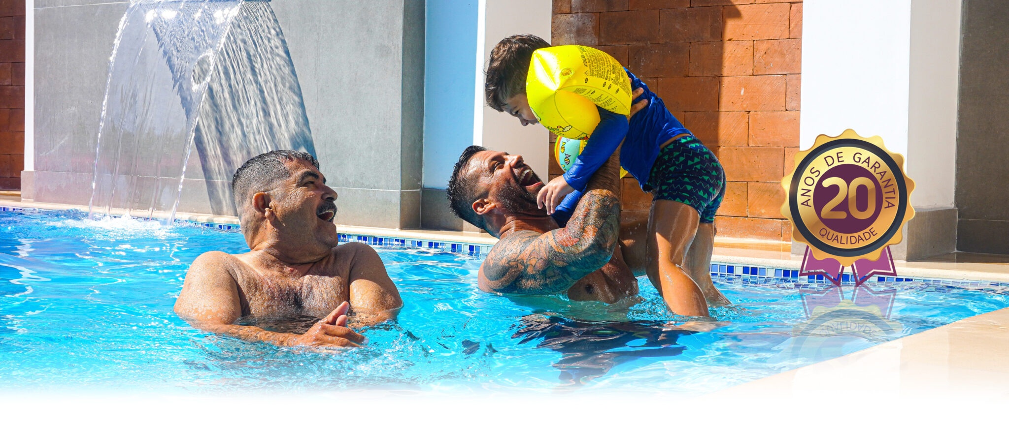 Maior e Melhor Marca de Piscinas de Fibra e Spa - Rio Piscinas Maringá